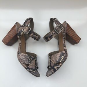 Snake Skin Crown Vintage Heels